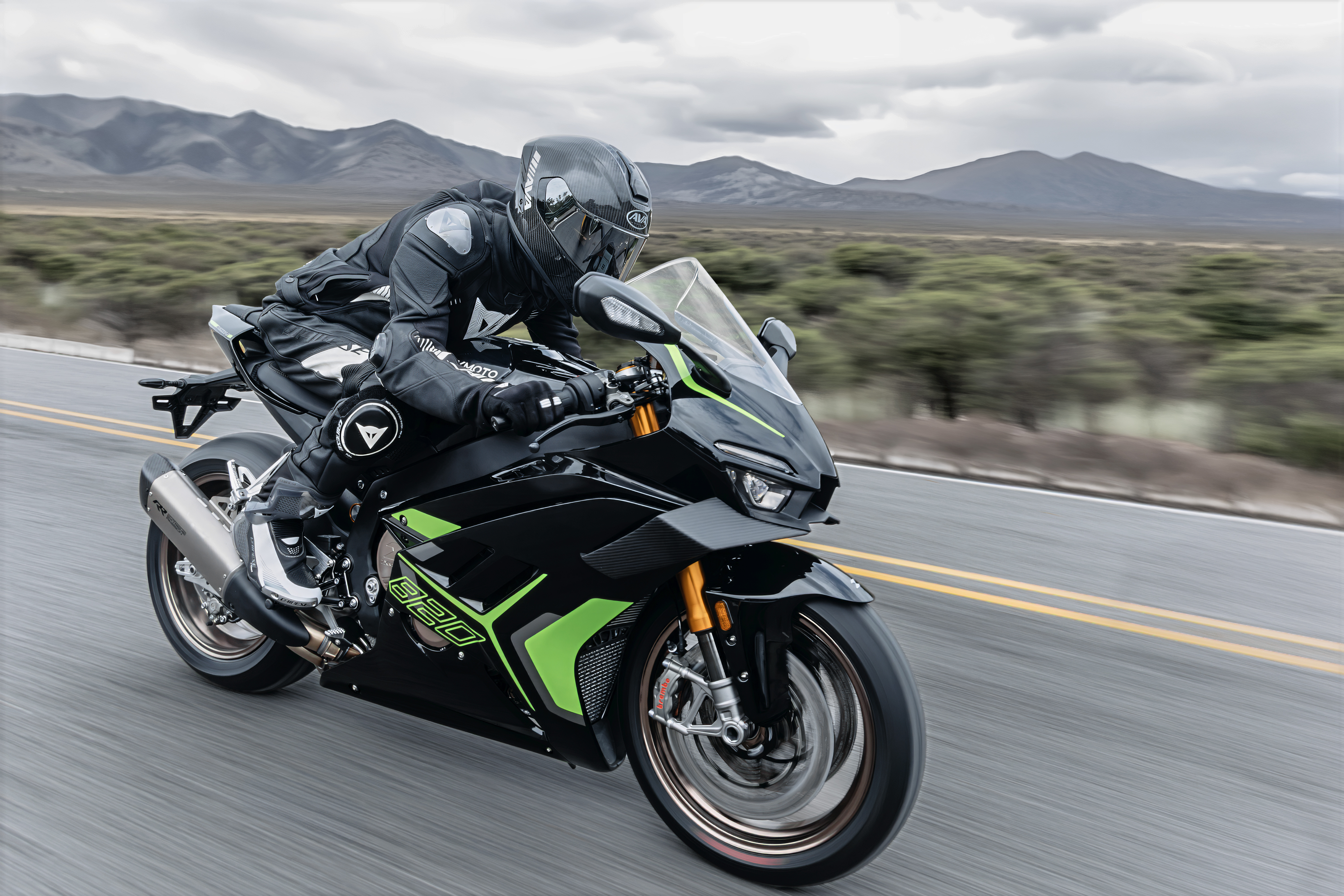 820RR-R